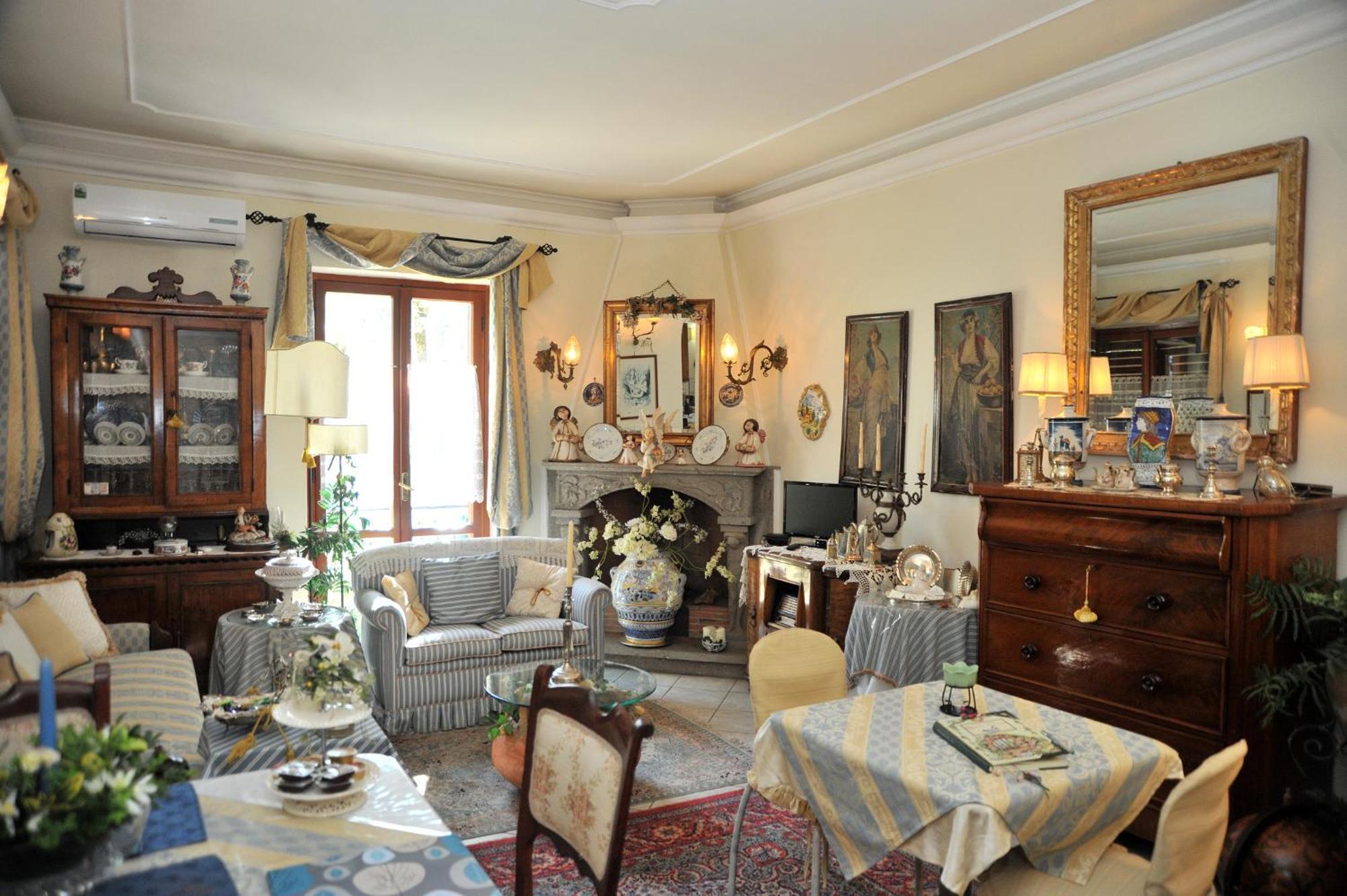 Casa Pontecorvi Bed & Breakfast Velletri Exterior photo